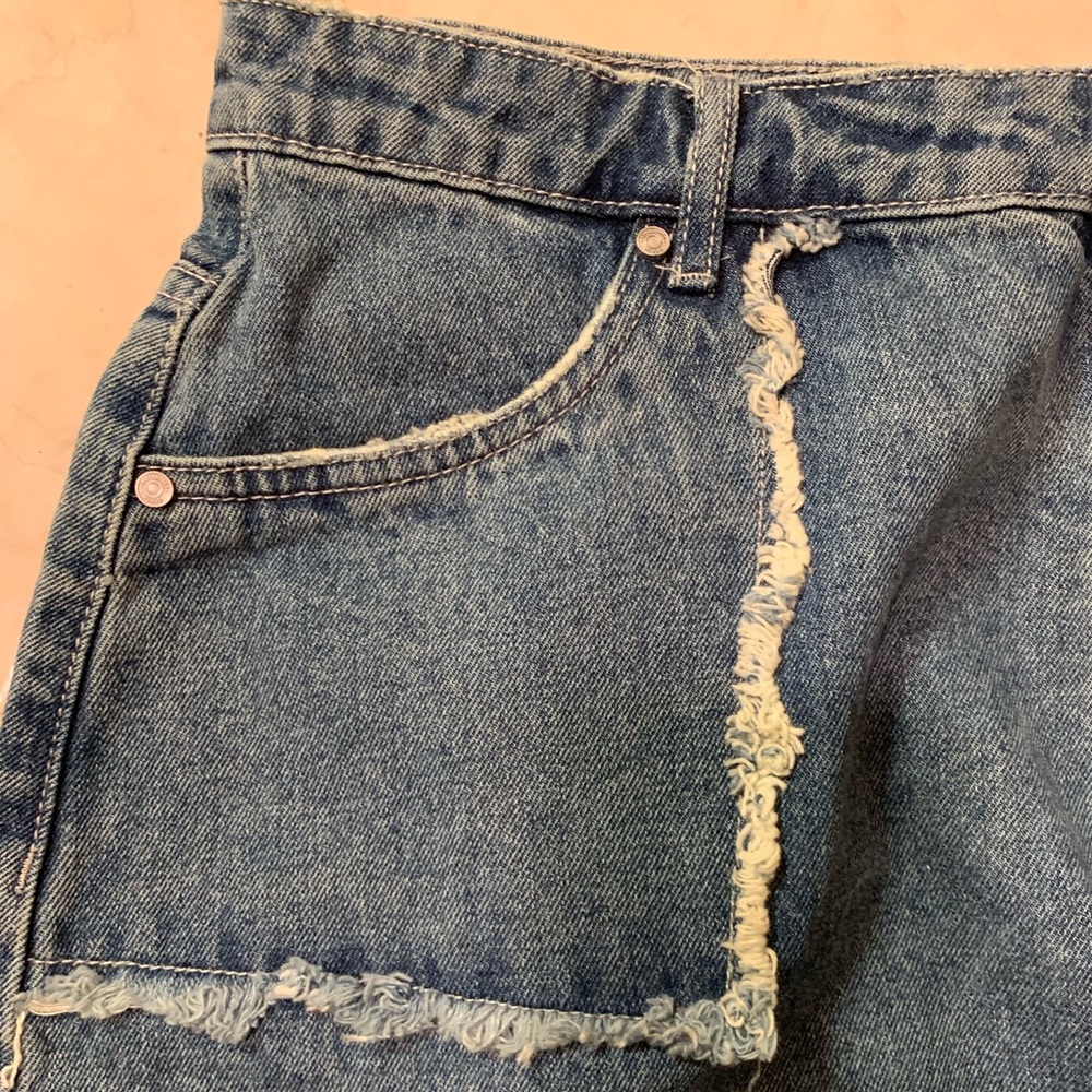 *SOLD*Denim mini skirt - Picture 4 of 4